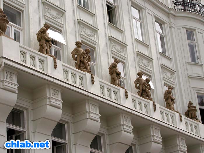 Hotel International
