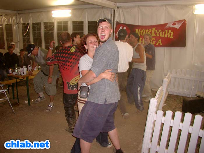 Stimmung im Biergarten auf Camp Start
