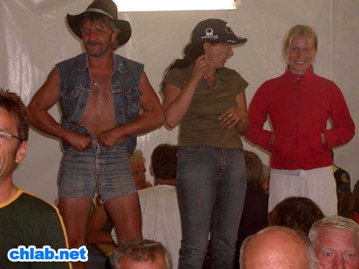 Stimmung im Biergarten auf Camp Start
