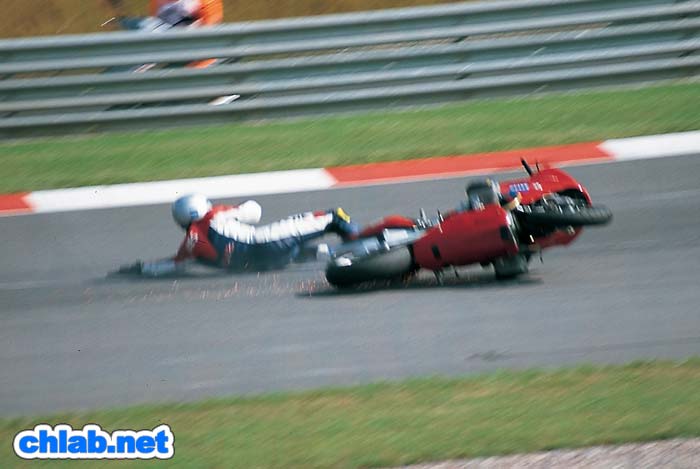 BMW-Boxer-Cup: Sturz von Klaus Nies (22)
