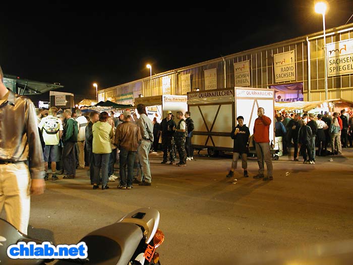 Nightlife an der Karthalle
